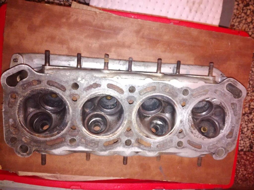 Zyl.kopf Glas 3000V8.jpg